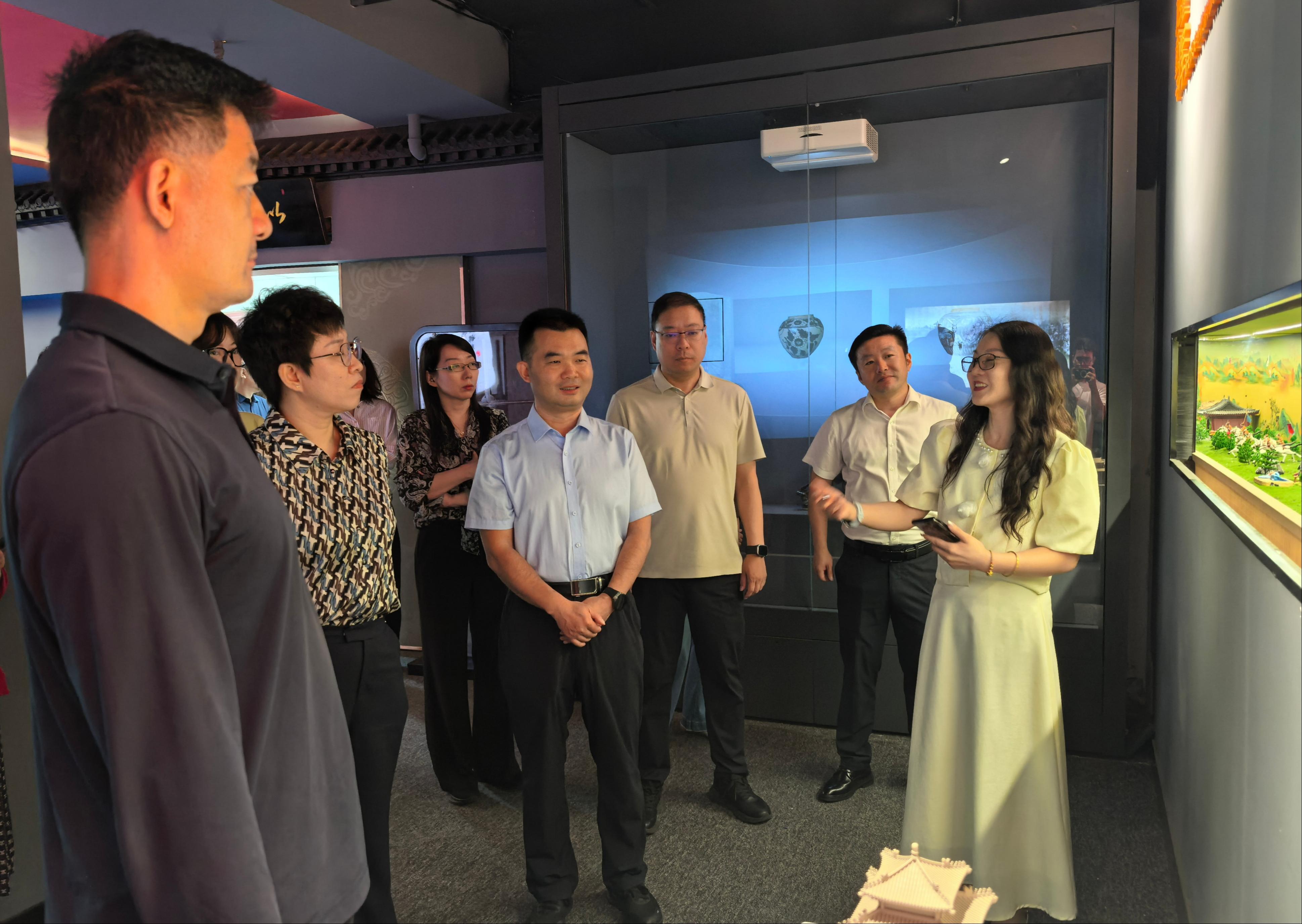 国家统计局一行莅临君卓展览开展统计工作专项调研